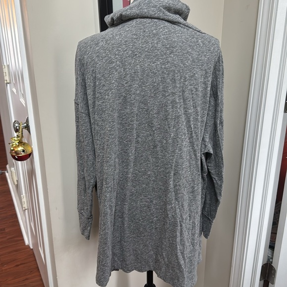 🦅 AE Cowl Neck Knit Top - Picture 3 of 4